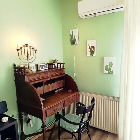 Sweet And Cozy By Sasa Apartment